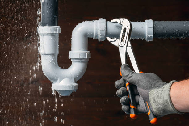 Professional Leak Detection technician working in North Newton, KS